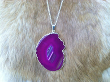 Load image into Gallery viewer, Pink agate geode with silver plated boarder necklace
