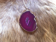 Load image into Gallery viewer, Pink agate geode with silver plated boarder necklace
