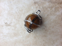 Load image into Gallery viewer, Tiger eye Gift Topper