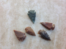Load image into Gallery viewer, Small Agate Arrowheads