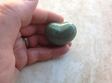 Load image into Gallery viewer, Aventurine Heart