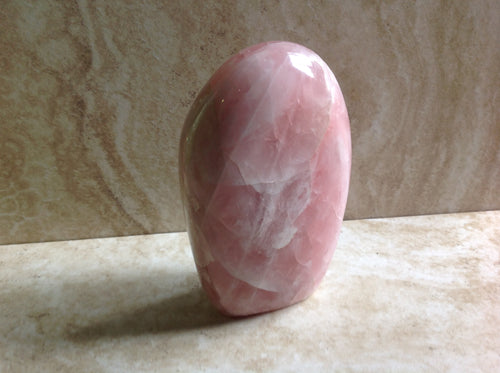 Rose Quartz Full Polished Stand-up