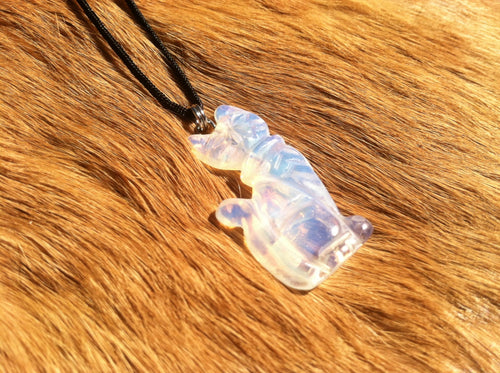 Carved stone cat necklace.  Made of Opalite.