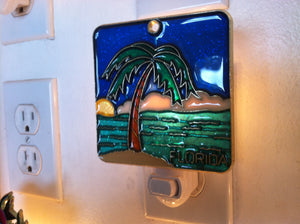 Florida Palm Tree Night Light  4 watt  on/off switch