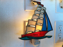 Load image into Gallery viewer, Sailboat Night Light  4 watt  on/off switch