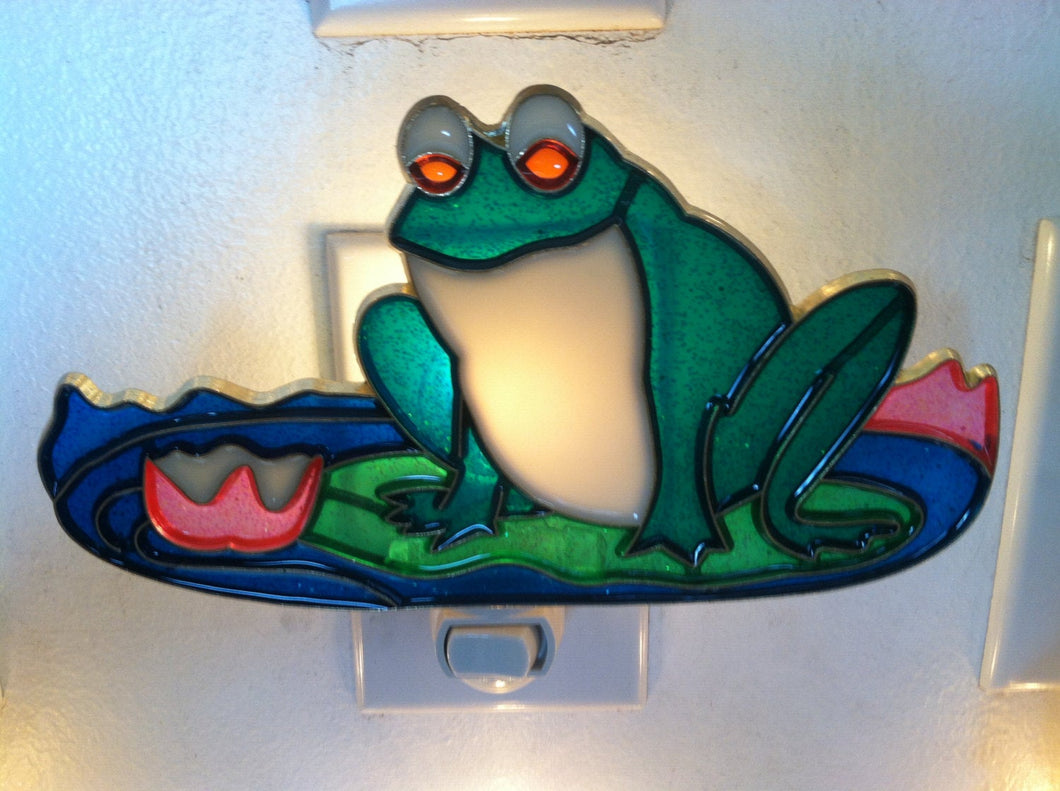 Frog on Lily Pad Night Light  4 watt  on/off switch