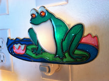 Load image into Gallery viewer, Frog on Lily Pad Night Light  4 watt  on/off switch