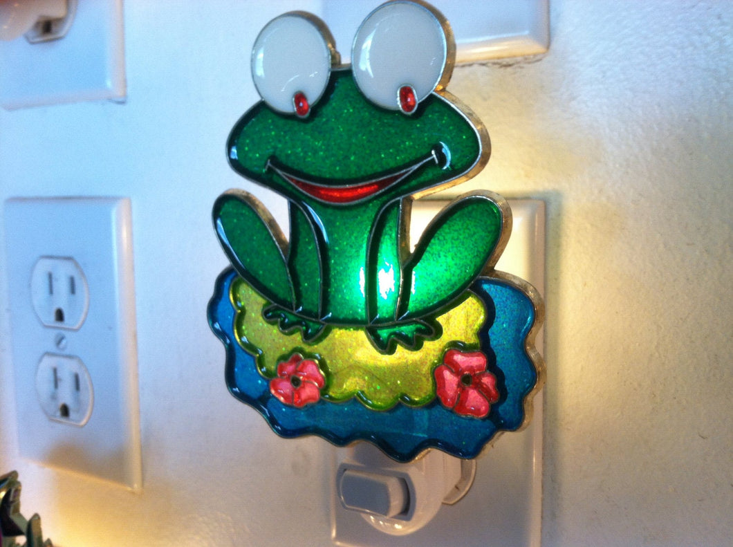 Frog Lily Pad Night Light  4 watt  on/off switch