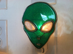 Alien Night Light  4 watt  on/off switch