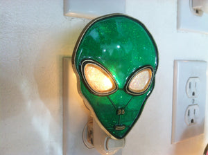 Alien Night Light  4 watt  on/off switch