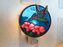 Load image into Gallery viewer, Hummingbird Night Light with  4 watt  on/off switch