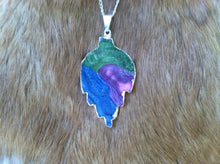 Load image into Gallery viewer, Rainbow geode druze leaf necklace/pendent  silver